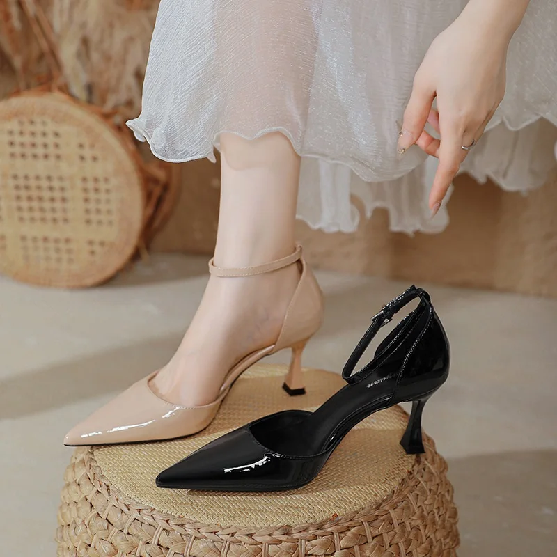 Patent Leather Summer Dress Shoe Pointed Toe Fashion Sexy Heel Sandals Buckle Female Footwear Plate Sandals Lady Sandals S026