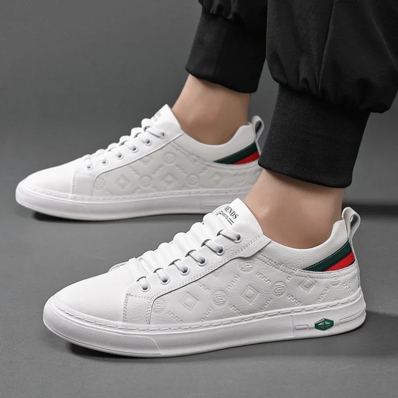 

Новая мужская обувь, повседневная обувь из натуральной кожи, уличные трендовые белые туфли для скейтбординга на плоской подошве, кроссовки для молодых людей на шнуровке