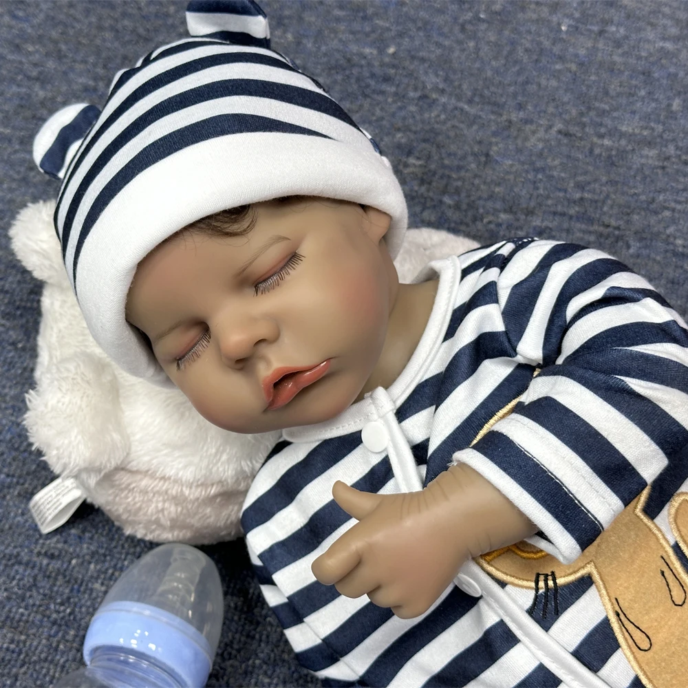 Poupée noire Reborn de 18 pouces, matériau vinyle, pyjama rayé, membres poseables, emballage en boîte de couleur, adapté aux familles noires