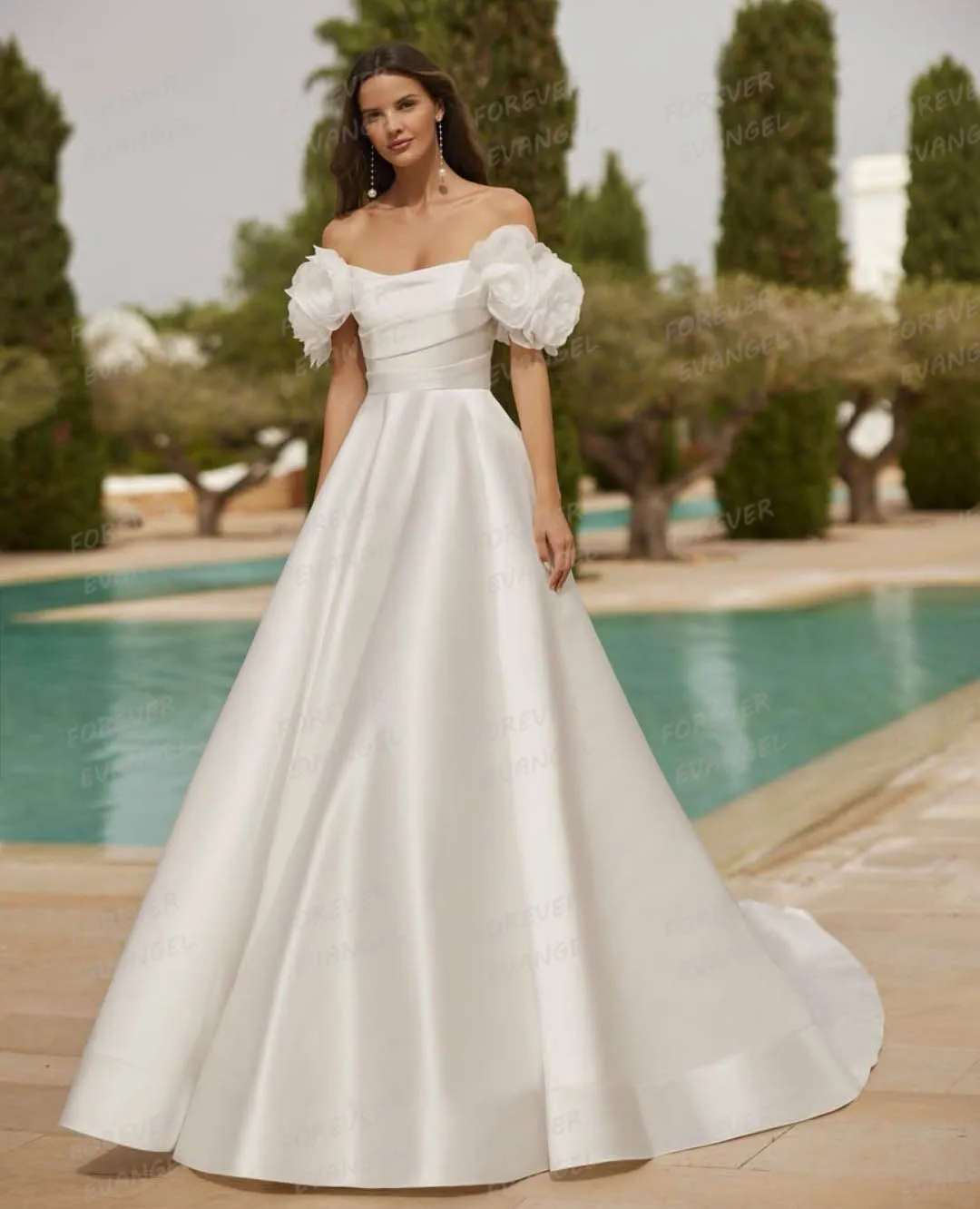 ชุดแต่งงานผ้าซาตินเรียบง่าย ชุดเจ้าสาวทรงเอแบบเซ็กซี่เปิดหลัง กระโปรงยาวลากพื้น แขนกุด ชุดแต่งงานแบบสั่งตัดสำหรับงานปาร์ตี้