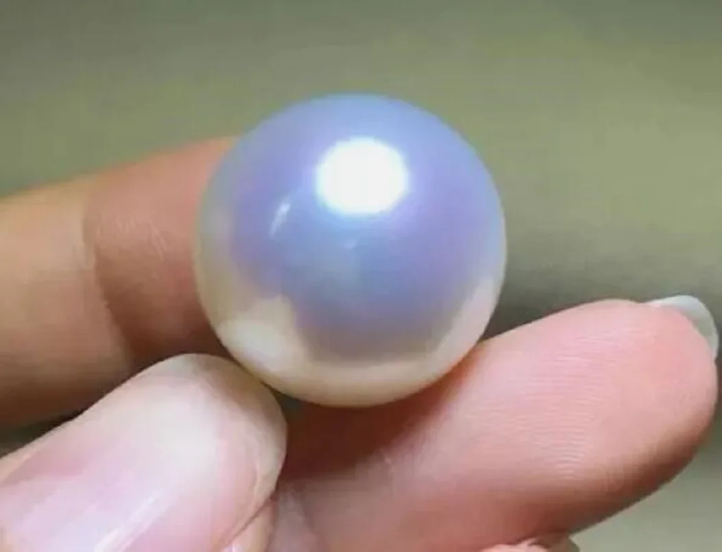 

10-11 mm South China Sea white round pearl scattering pearl pore-free AAAA