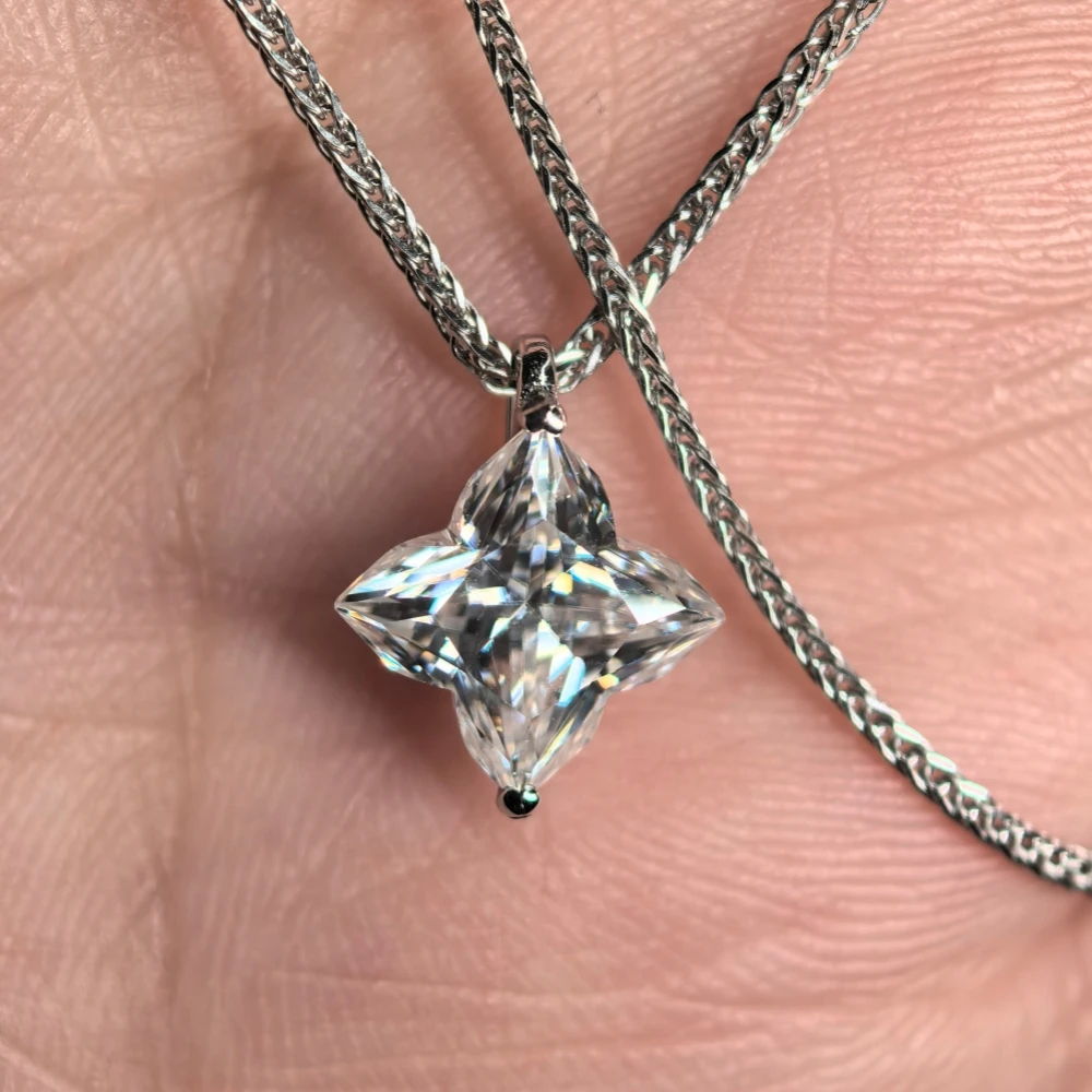 1/3CT Four-pointed Star Moissanite Necklace Fourleaf Clover Diamond Pendant for Women S925 Sterling Silver with Certificates