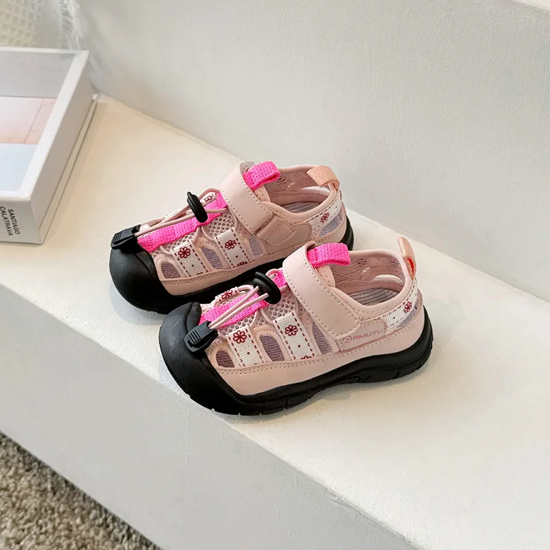 

Breathable Hollow out Sports Shoes Outdoor Hiking Shoes 2026 Summer New Children's Shoes Soft Non slip Mesh Sports Sandals