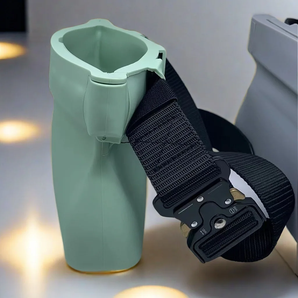 Dog Treat Pouch Silicone Training Bag Magnetic Closure Waist Clip Portable Snack Container Waterproof Easy Clean BPA Free