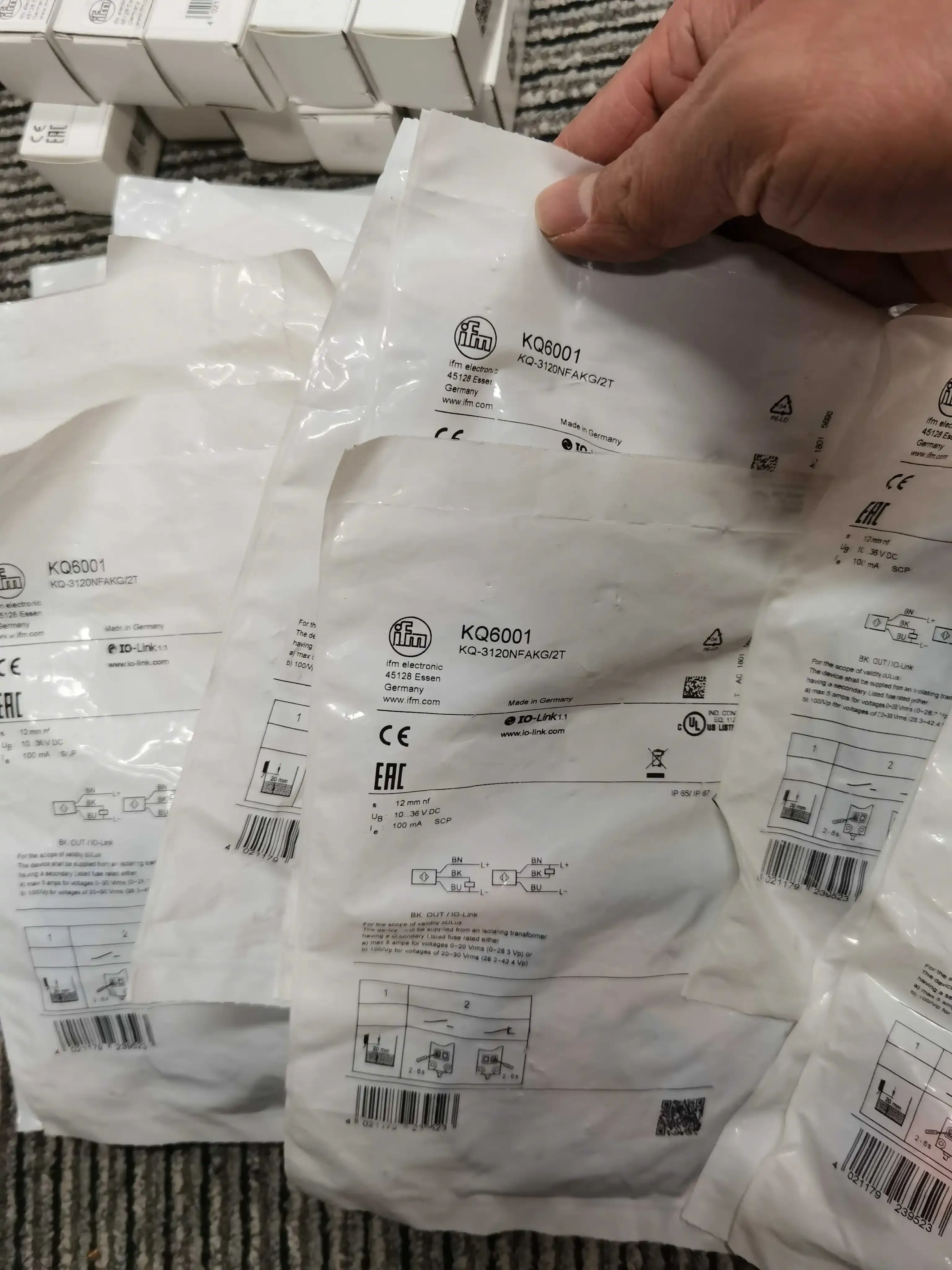 

Новый оригинальный датчик уровня жидкости KQ6002 KQ6001 KQ6004 KQ6006 KQ6008