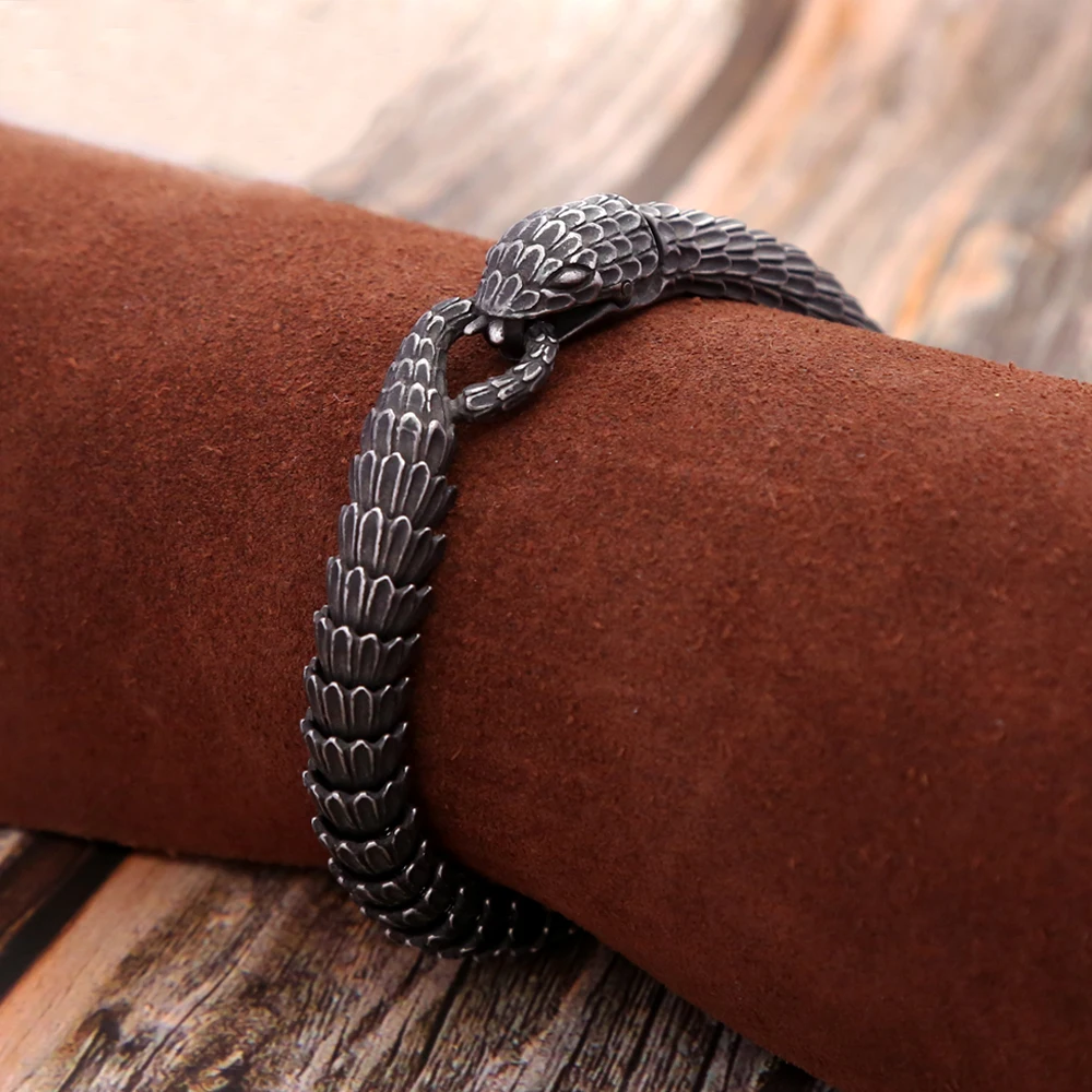 

Fashion Vintage Stainless Steel Viking Snake Bracelet Punk Biker Creative Animal Bracelets Hand Amulet Jewelry Gifts Wholesale