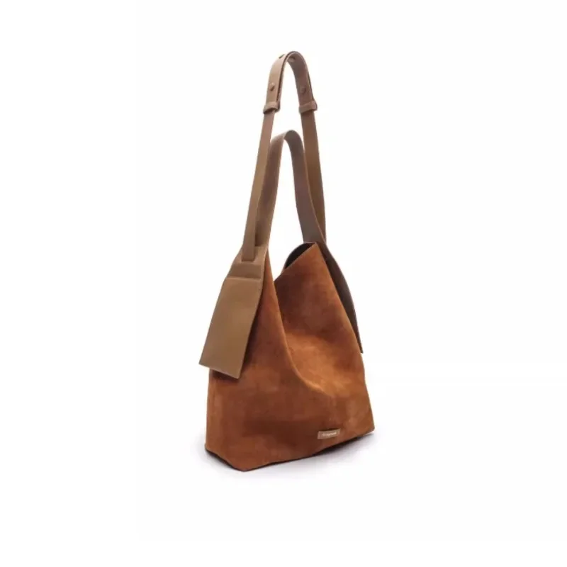 2024 modowa modna nowa zamszowa torba damska wisząca na uszy leniwa i wszechstronna torba na ramię Western Style Crossbody