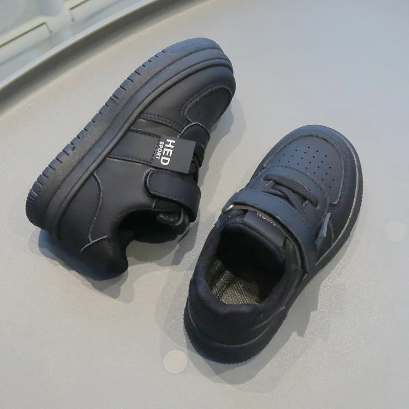 Children's Sneakers2024Spring and Autumn New Boy's Casual Shoes Girls' Black Board Shoes Soft-Soled Shoes for Baby Single