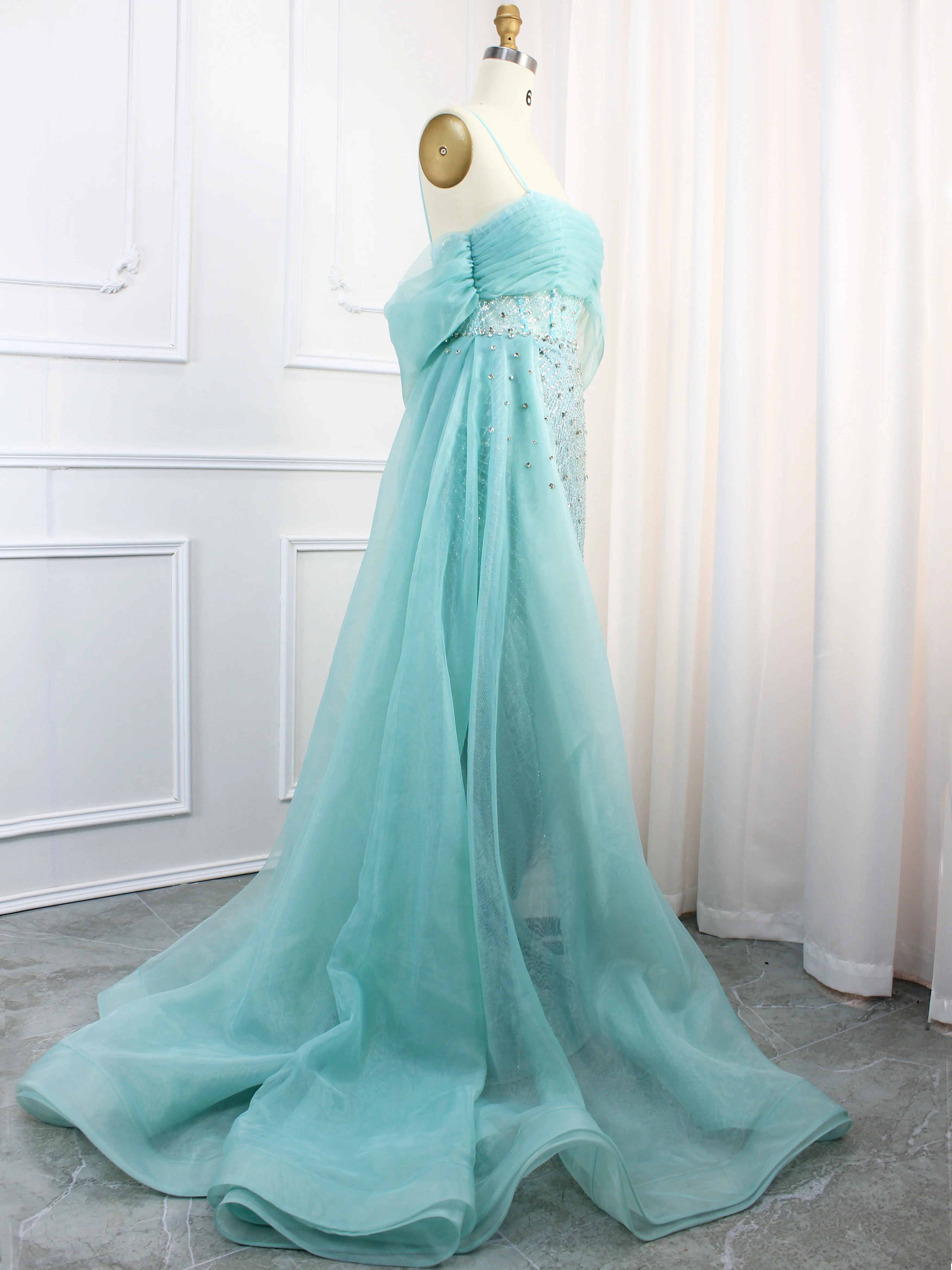 Hot Sale Dubai Turquoise Sweetheart Evening Dresses Luxury Beaded Sleeveness Formal Gowns 2024 For Women Party LA72523