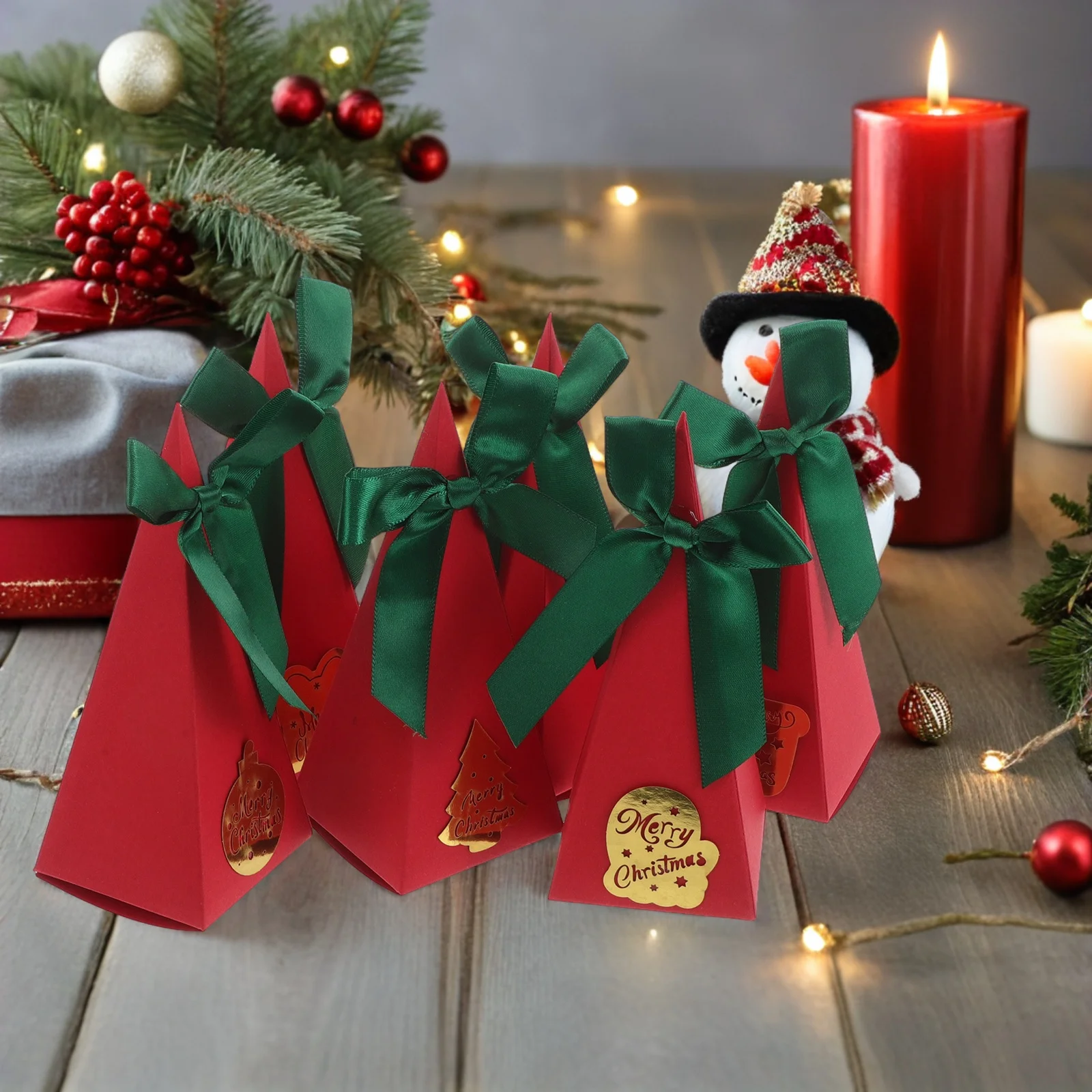 

30Pcs Christmas Candy Box Triangle Paper Gift Boxes Decorative Wrapping Boxes for Xmas Party Treats and Goodie Storage