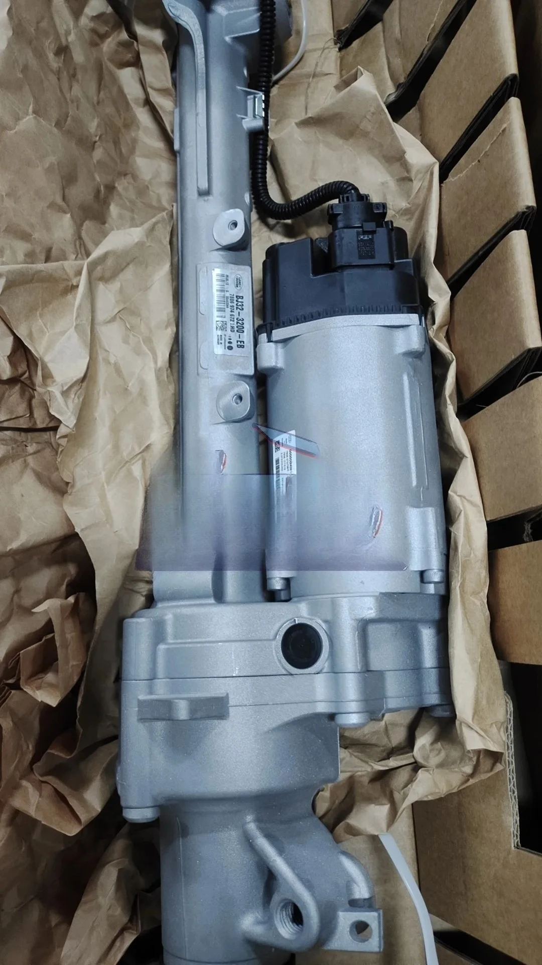 رف توجيه كهربائي RHD لسيارة لاند روفر رينج روفر إيفوك 2012 OEM: LR026261 BJ32-3200-BE LR053751 LR140516