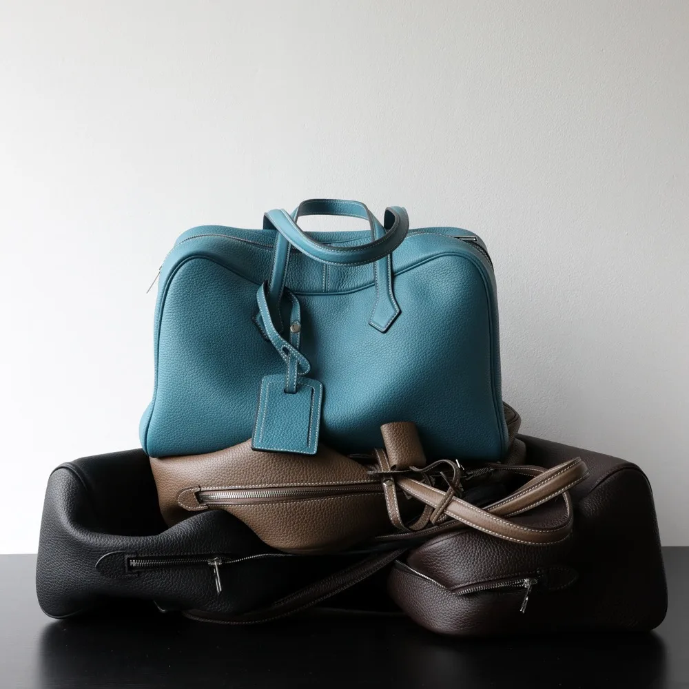 

Premium First Layer Cowhide Boston Genuine Leather Women's Bag Simple Large Capacity Bowling Armpit Bag Portable Messenger Bag