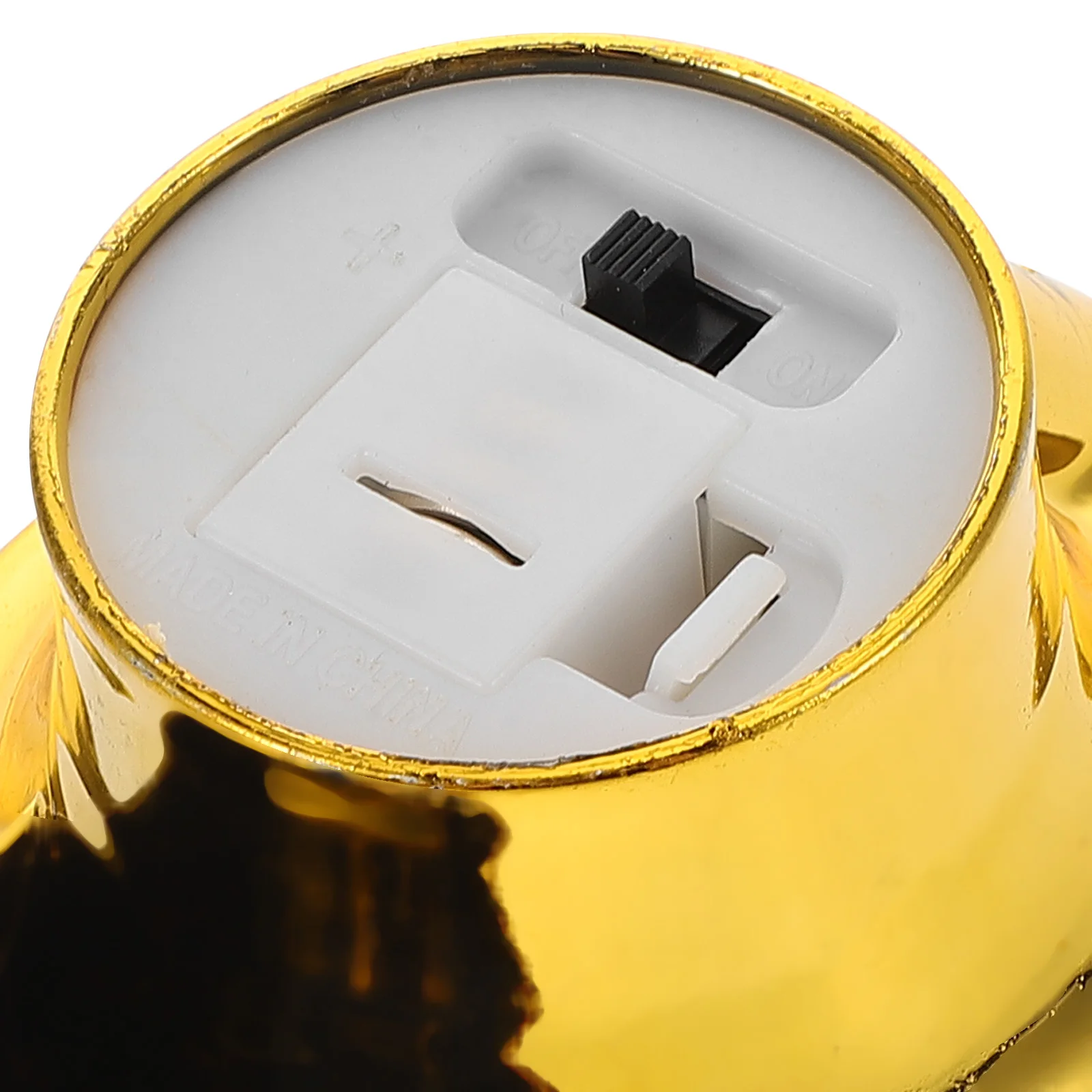 4 قطع من شموع LED الإبداعية عديمة اللهب خفيفة الوزن ومدمجة تعمل مصابيح زخرفية لحفلات الزفاف ذات الجو الرومانسي