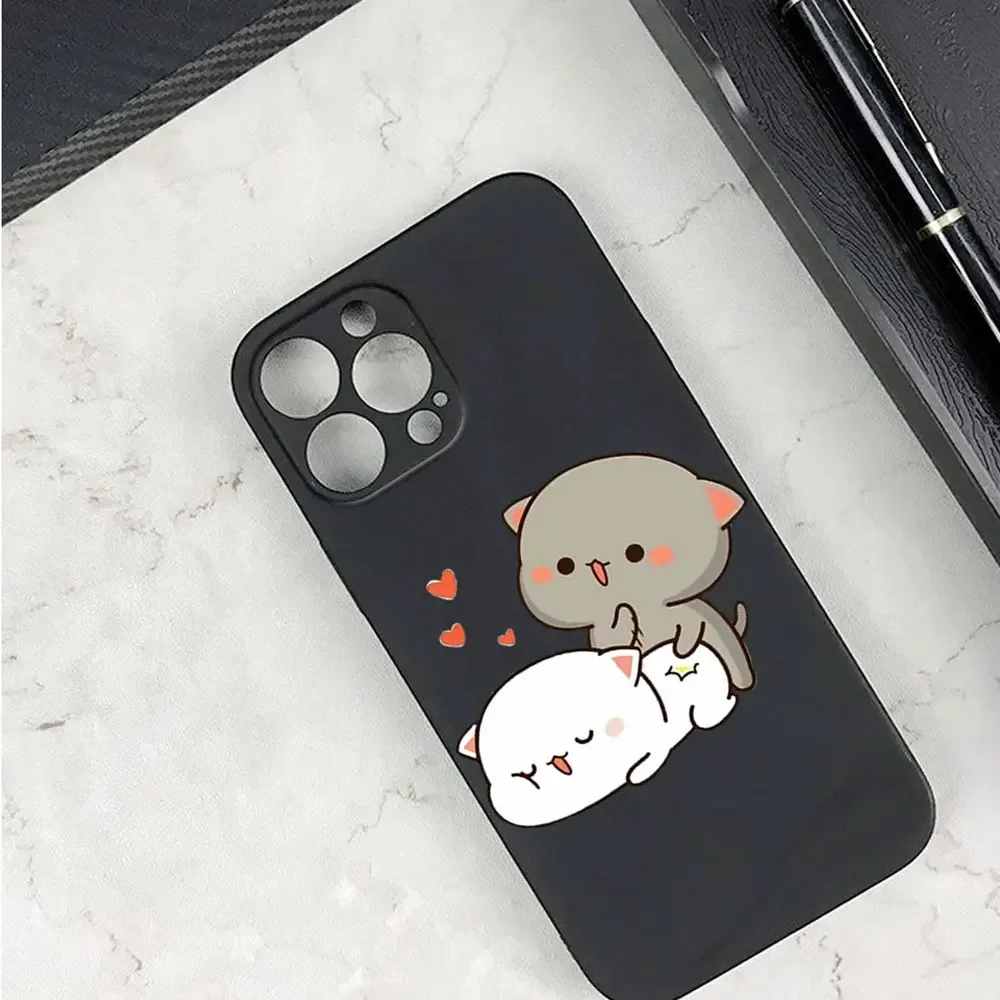 Funny Peach Mochi Cat Couple Phone Case for IPhone 13 14 15 12 11 Pro Mini X XR XS MAX SE2 7 8Plus Cute Animal Paired Soft Cover