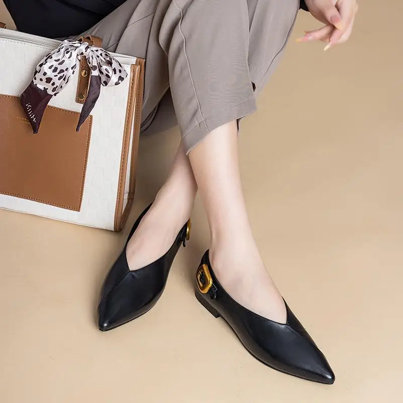 

Pointed Toe Leather Single Shoes Women's Summer Black Commuter Witch Shoes Grandma Shoes Trendy Small Leather Shoes