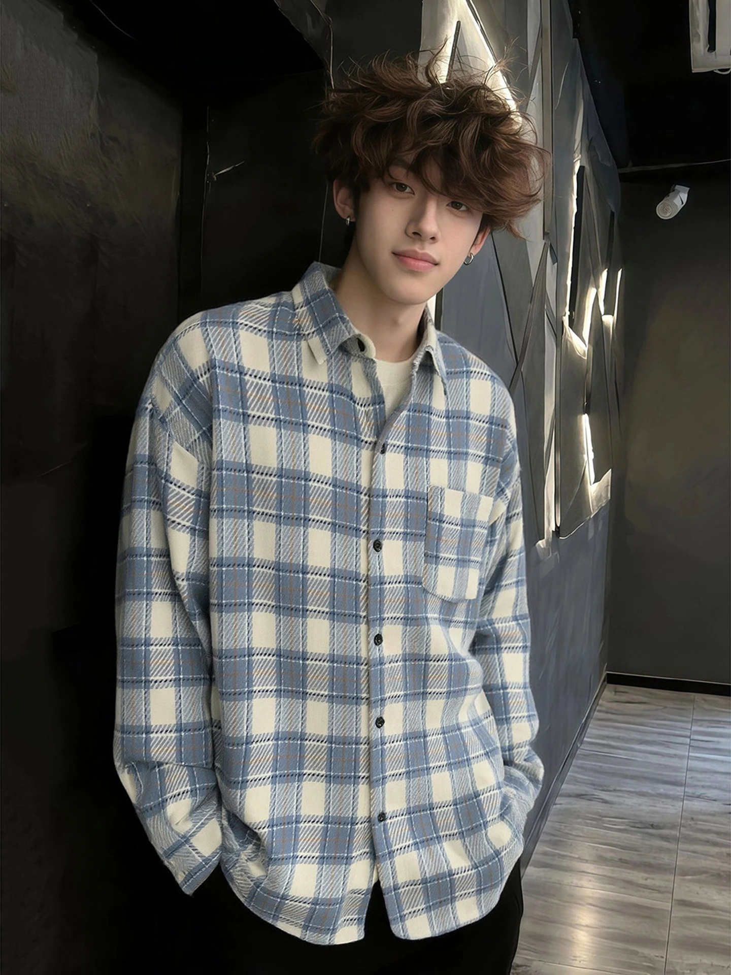 

Синий клетчатый удлиненный пиджак для мужчин, весна 2026, с американским воротником, верхняя одежда для пар, многослойный, повседневный, свободного кроя, из полиэстера...