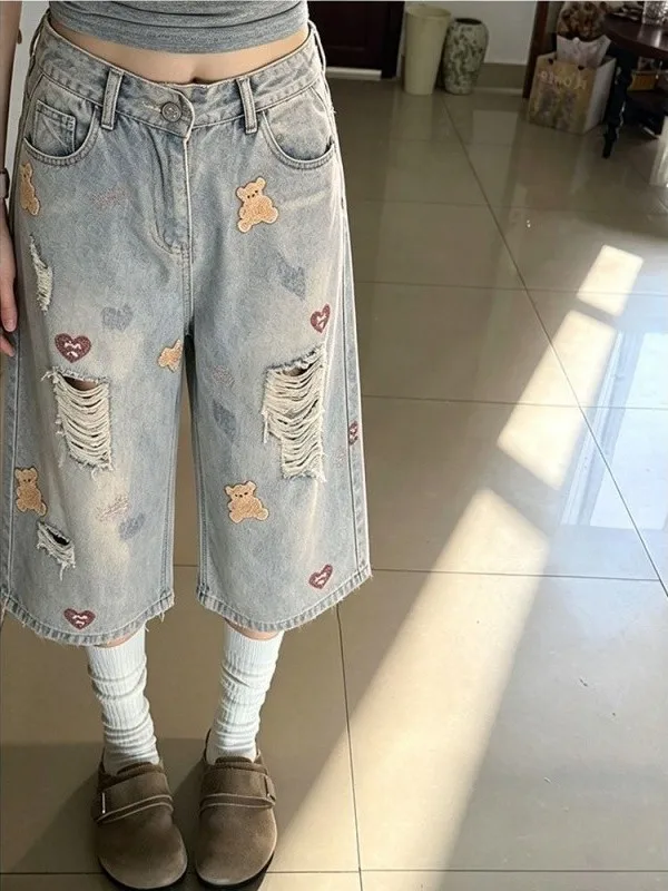 Sweet And Spicy Style High Waist Wide Leg Jeans Women's Retro Washed Denim Shorts with Embroidery And Hole Design Casual Summ...