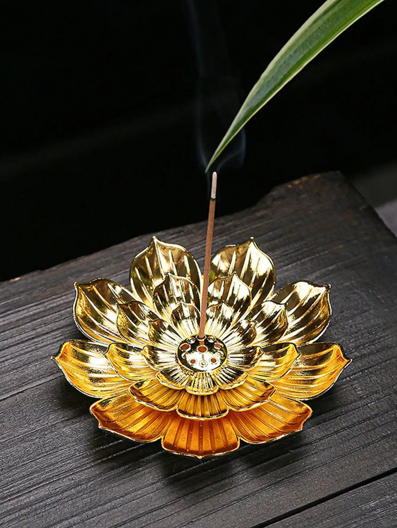 

1/2pcs Porous Lotus Flower Incense Holder, Zen-Inspired, Incense Stick Holder, Home Tea Set Accessory, Sandalwood Incense Burner