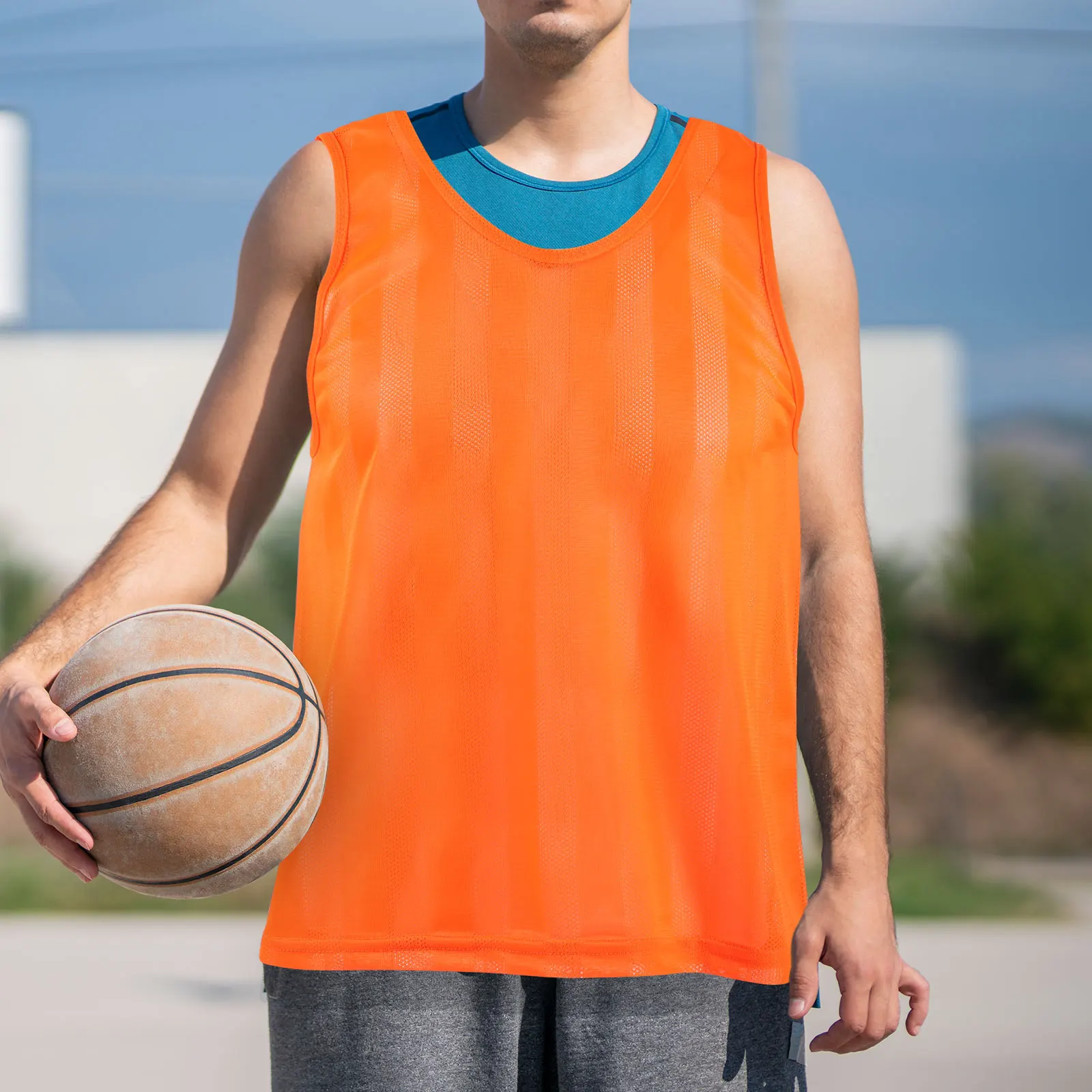 

6pcs Sports Vest Suit Team Practice Soccer Pinnies Men Mesh Sleeveless Stripe Jerseys Polyester Quick Dry Lightweight