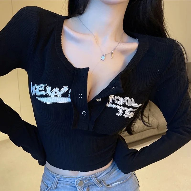 Women's Long Sleeve Slim Fit Cropped Printed Threaded Letters Crew Neck Y2K Spring Autumn Crop Tops