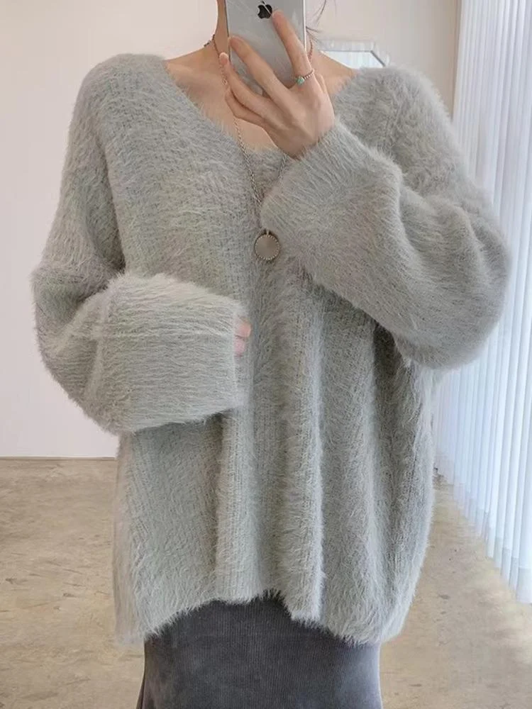 [Ewq] estilo minimalista manga longa com decote em v falso pele de vison pulôver camisola de malha solta feminino inverno jumper 2024 outono novo 16o2889