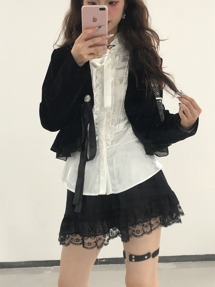 Wit Zwaar Borduren Kant Splitsen Vrouwen Irt Rok Set Herfst 2025, Nieuwe Sle Court Sle Afslanken Tee-stuk Pak