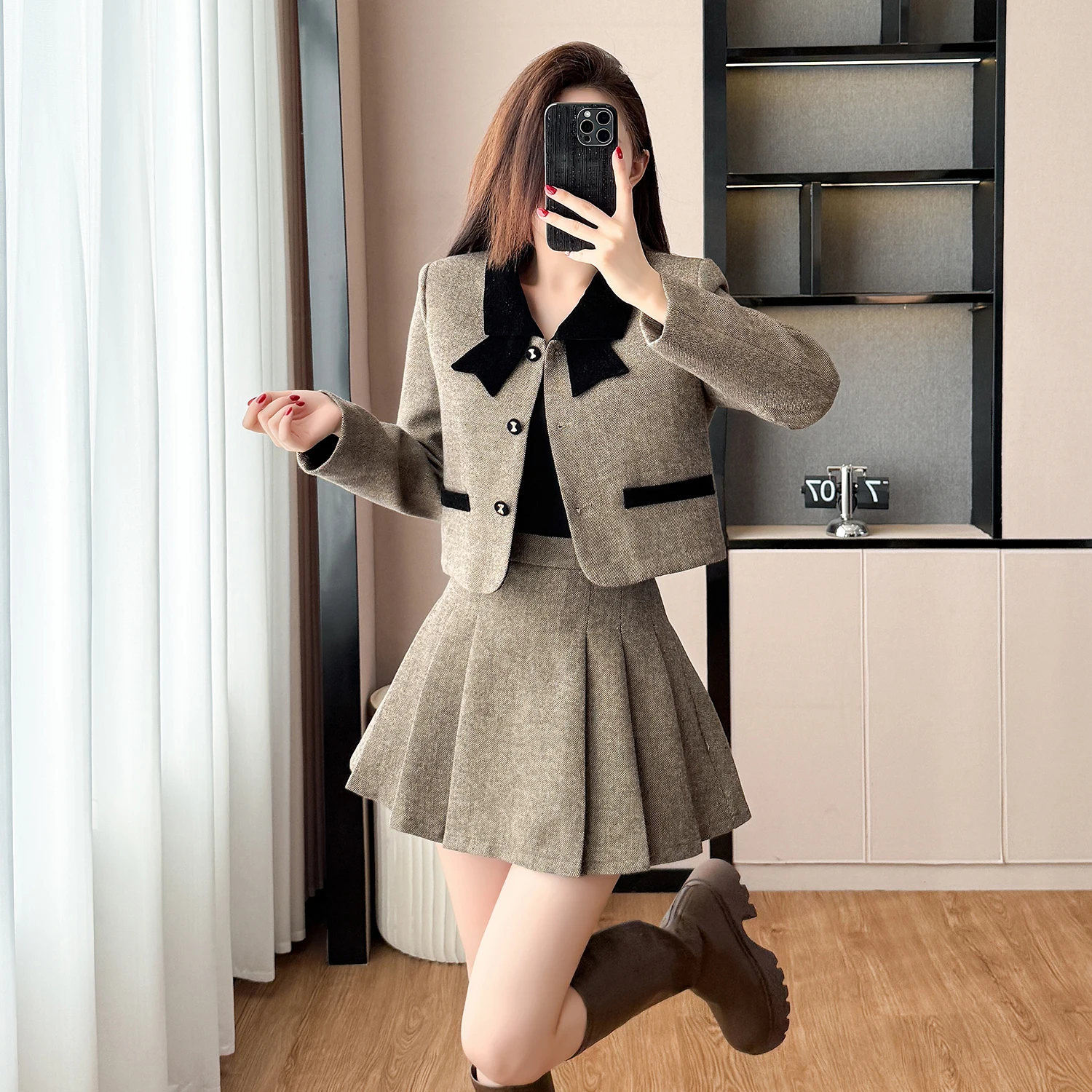 Cotton Thickened Bow Collar Fragrant Style Set Women's 2025 Woolen Short Coat + Pleated Skirt College Style Two-Piece Suit