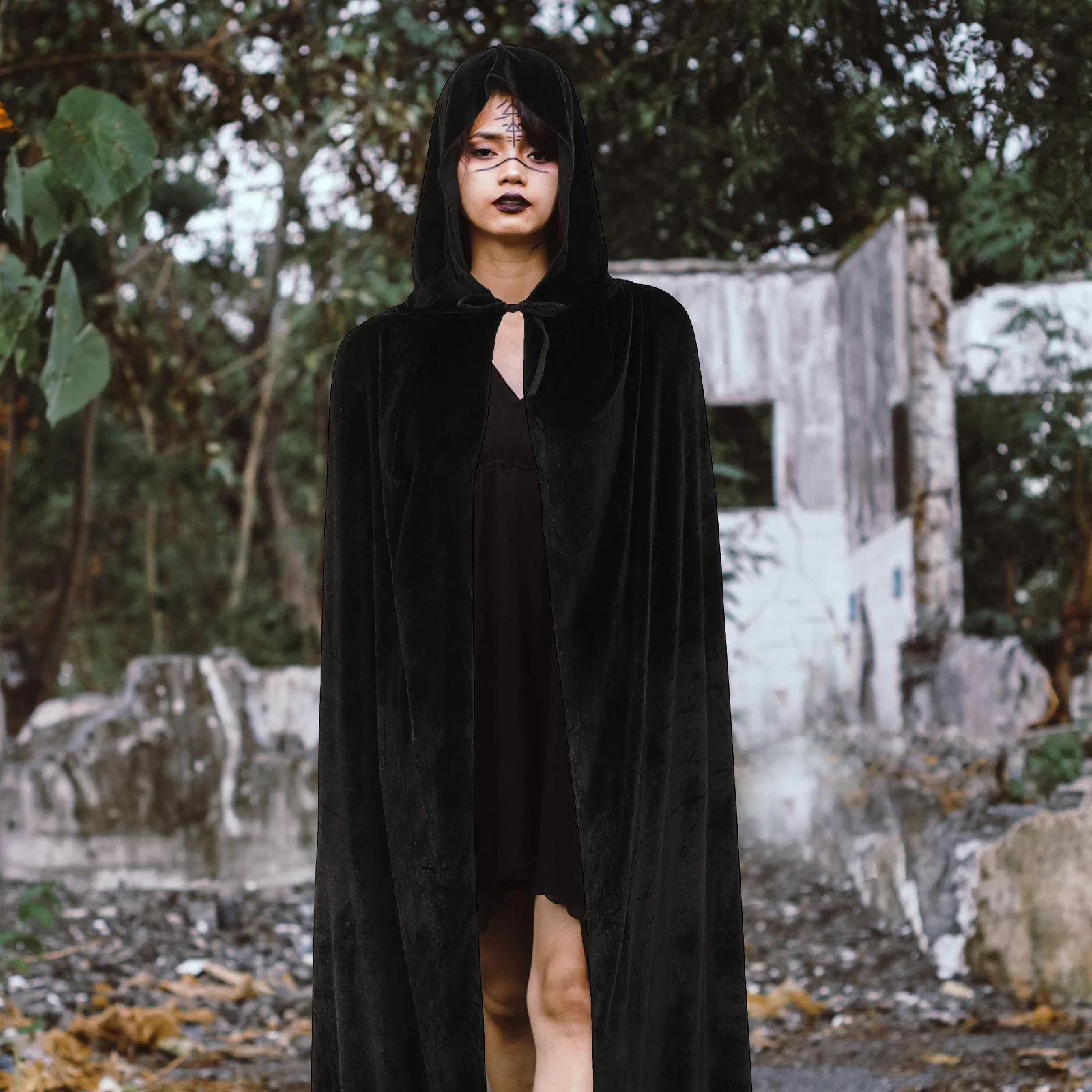 

Witch Halloween Cloak Classic Color Stylish Cape for Halloween Role Play Party Cosplay Prop Cloak Stage Performance Cape