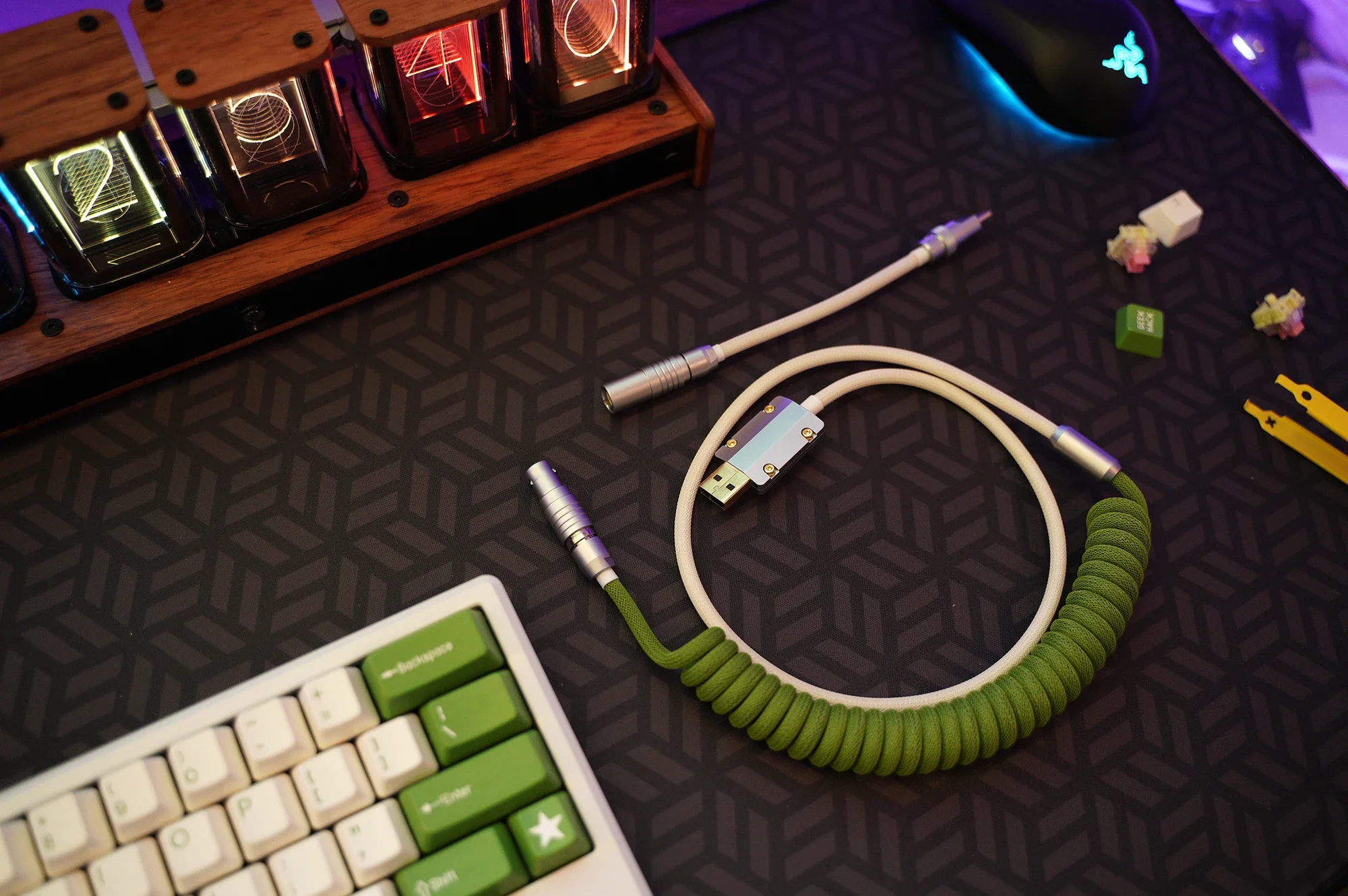 GeekCable Handmade Customized Mechanical Keyboard Data Cable For Matrix Noah Keycap Line Avocado Milkshake Colorway