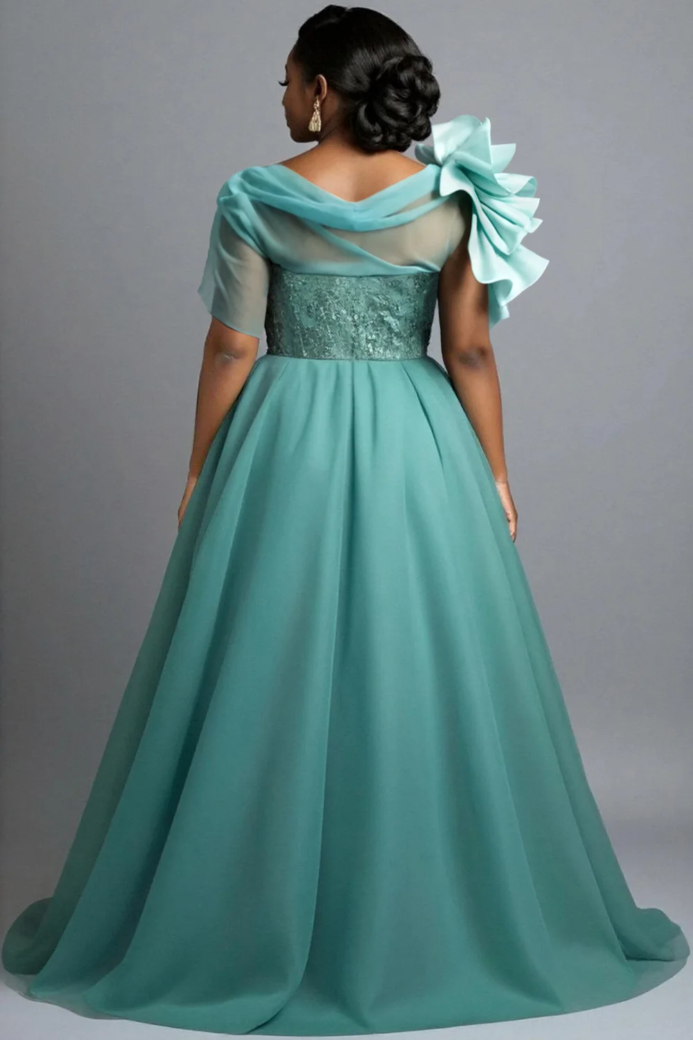 فساتين ماكسي رسمية مقاس كبير باللون الأخضر المريمية ورقبة مستديرة وكتف واحد ثلاثية الأبعاد أنيقة من التول #4