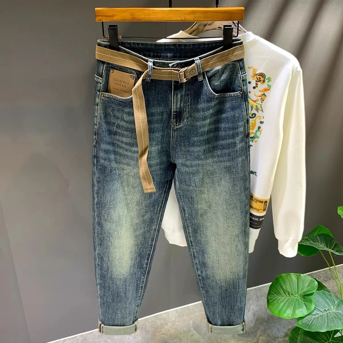 

Retro American Denim Jeans Men's Slim Straight High End Haome Trendy Small Foot Pants 2025 Spring New Sle Youth ular