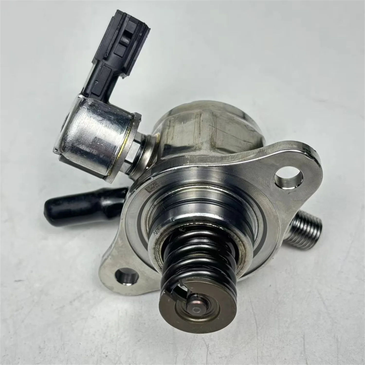 

High Pressure Fuel Pump 23101-F0010 23101-25040 for Toyota Camry Corolla RAV4 2018-2025