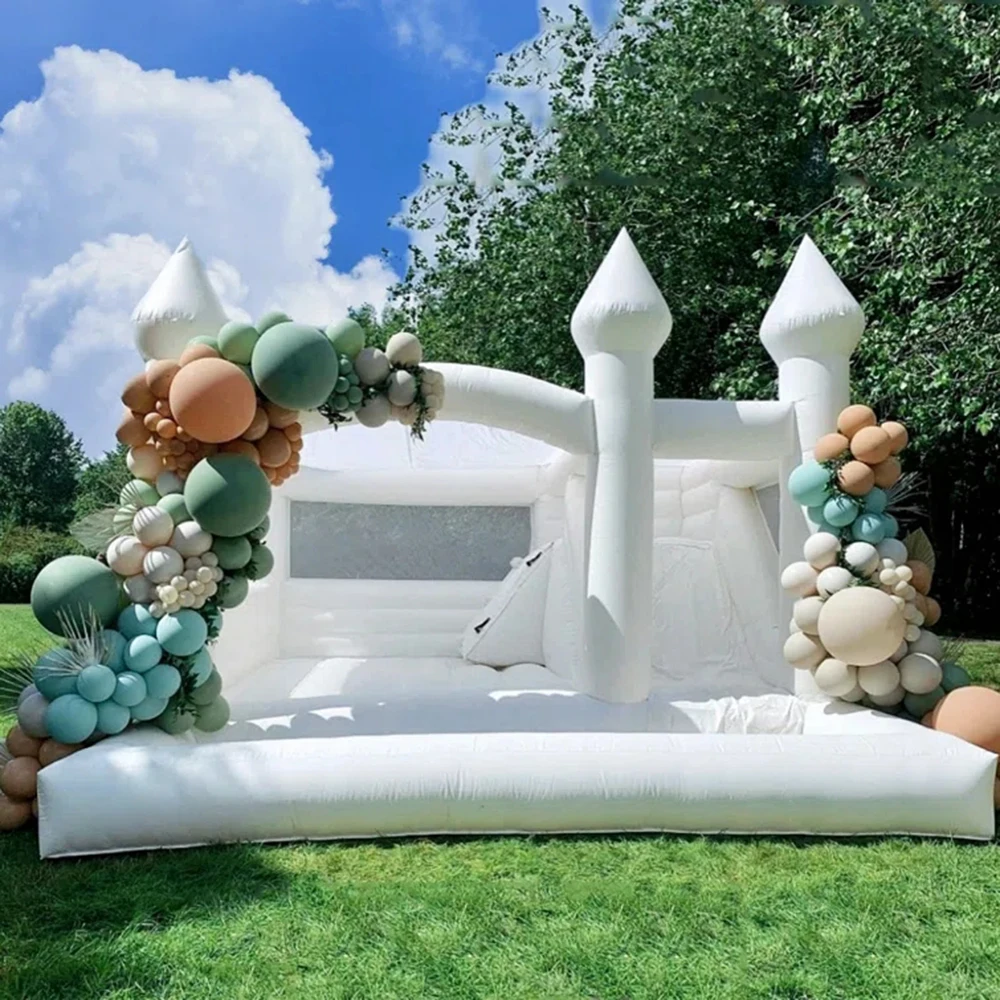 Casa inflável branca do salto Castelo com corrediça Poço da bola Jumper gigante do PVC Castelo Bouncy Cama de salto do casamento para o partido 3 em 1