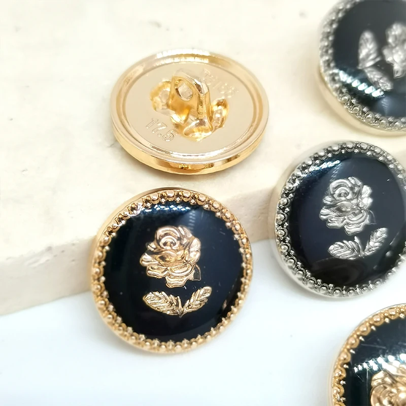 17.5/ 20/23MM Vintage Metal Round Flower Buttons Of Clothing Wholesale Fashion Decor High Quality Sewing Accessories Needlework