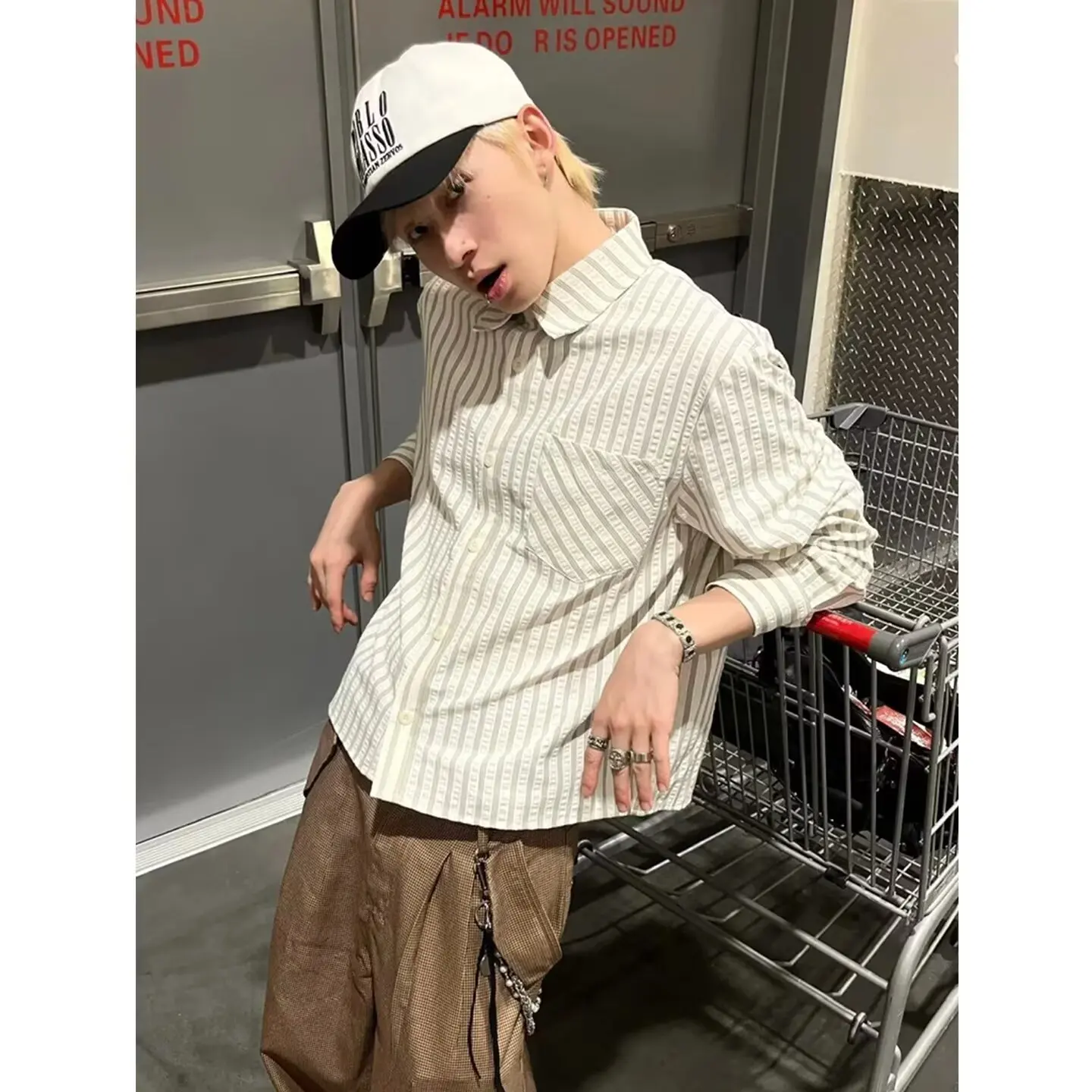 

Loose Fit Long Sve Striped White irt Men's Casual Outerwear Autumn Winter Large Size Hong Kong Sle Faion irt