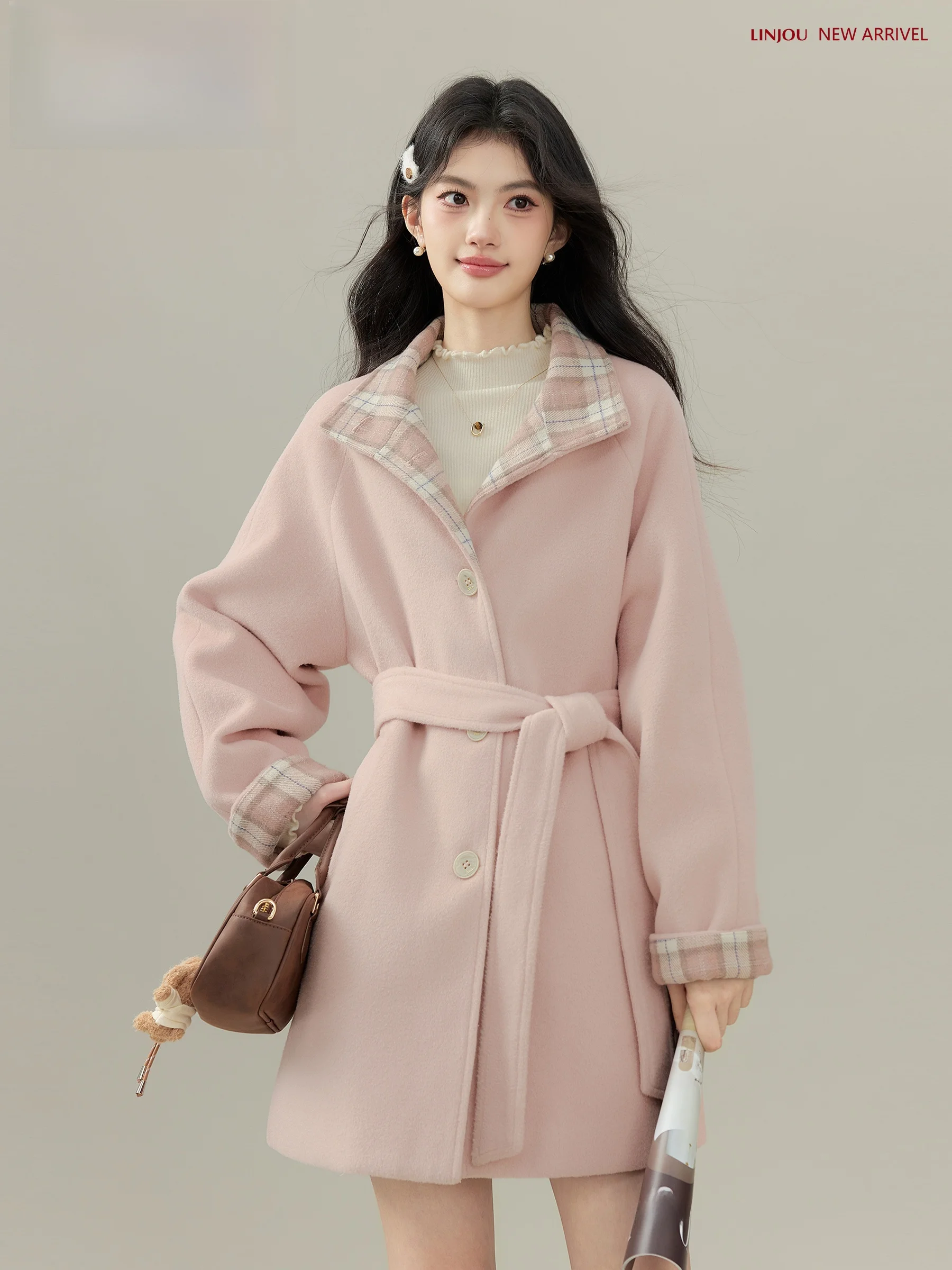 

Розовое клетчатое пальто с вставками, женское зимнее новое укороченное шерстяное пальто малого размера, теплое, утолщенное, из полиэстера и шерсти