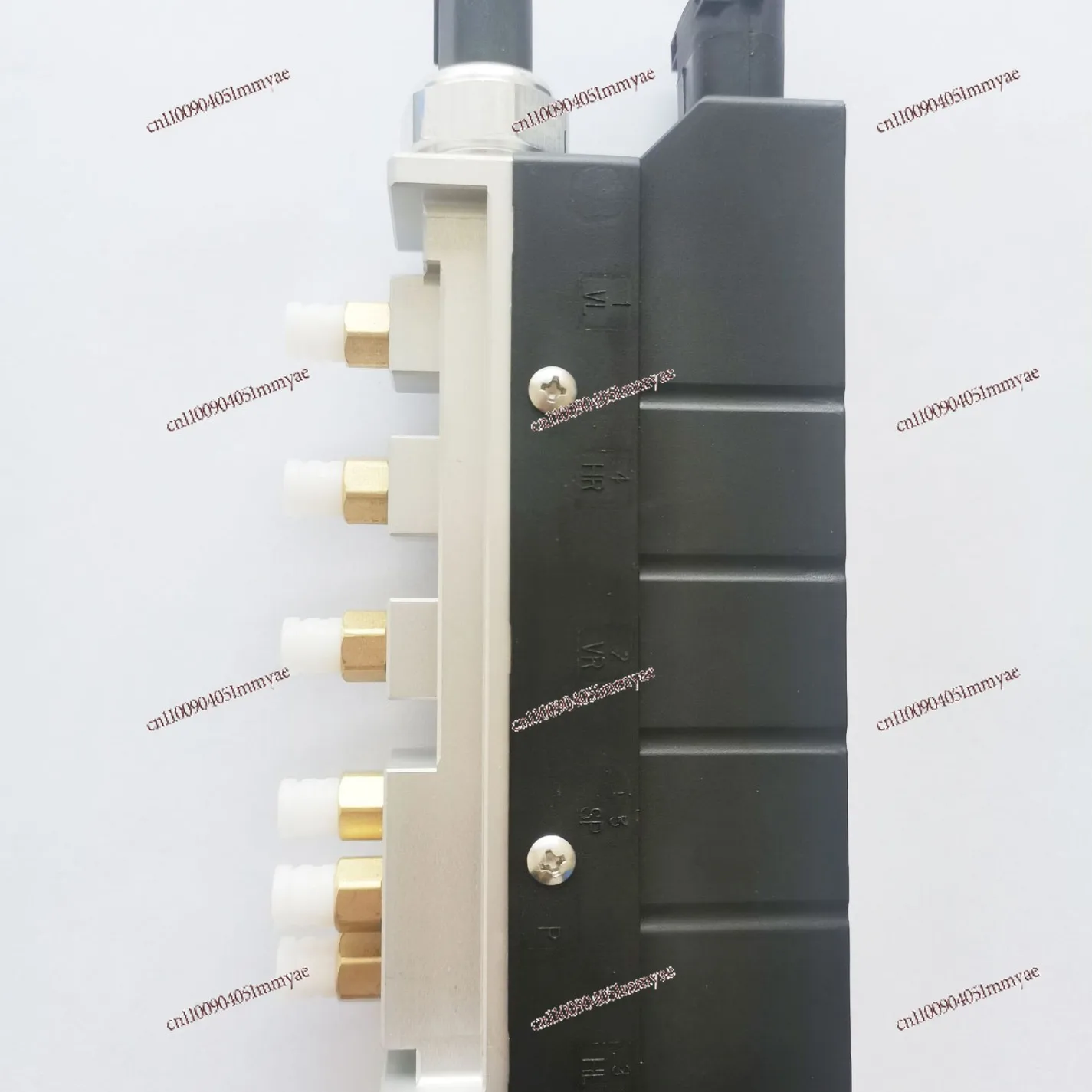 Automotive air distribution valve 2203200258 is suitable for old W220 electromagnetic shock absorption