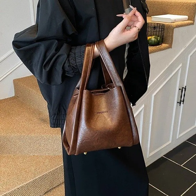 

2025 Autumn 2119 Shoulder Bag Bucket Bag Commuter Simple Fashion Handbag Non-shoulder Tote Bag Zipper