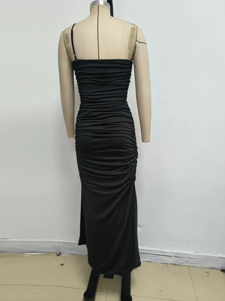 セクシーなワンショルダーフラワーフリルパッチワークロングドレス女性黒ノースリーブ花柄シャーリングスプリットスリムドレスイブニングパーティードレス