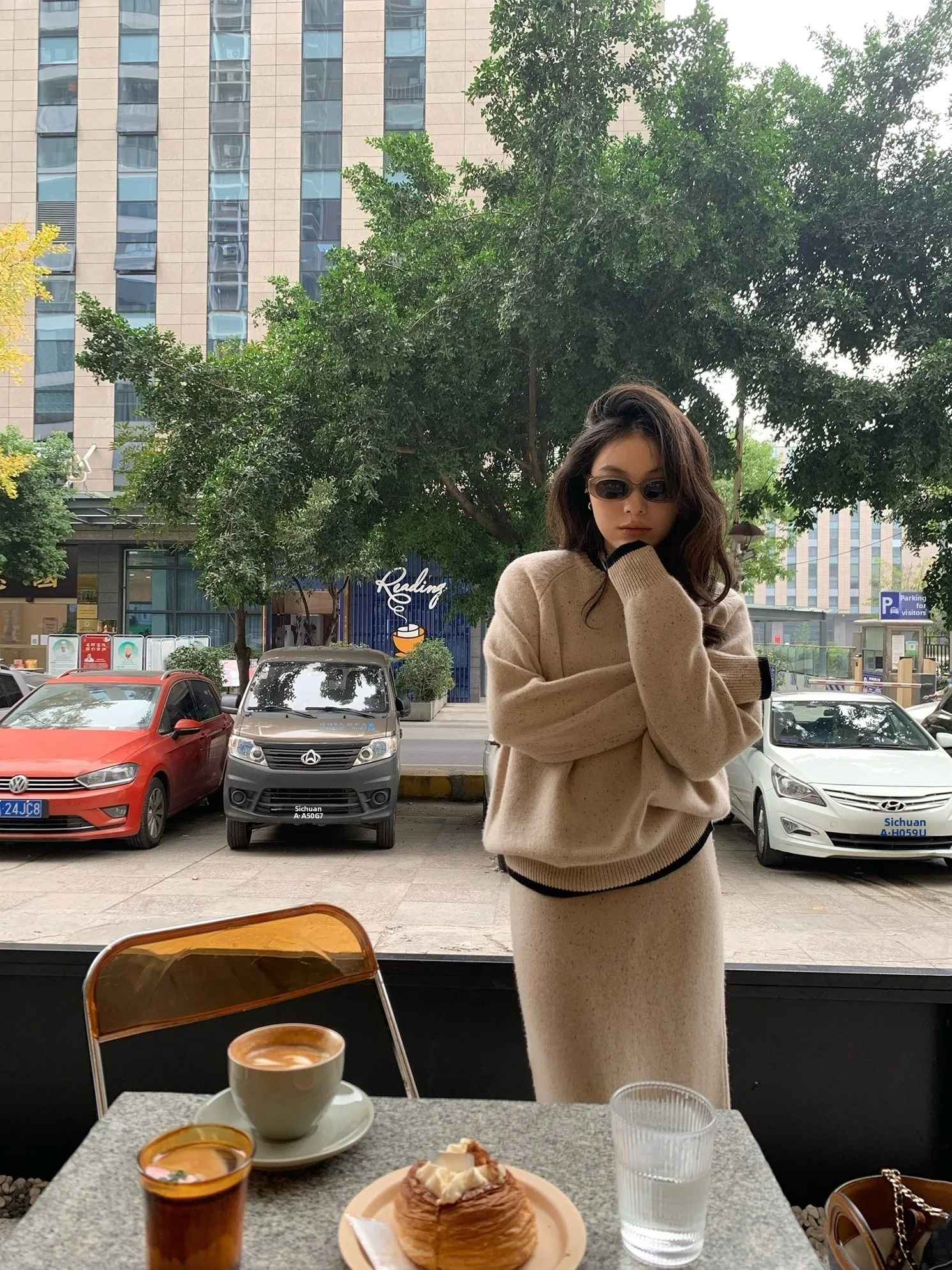 

Taco Красивый шерстяной вязаный свитер Dr Комплект из двух предметов Женская зимняя внутренняя одежда круглый Ne Long Sve Thiened Commute ...