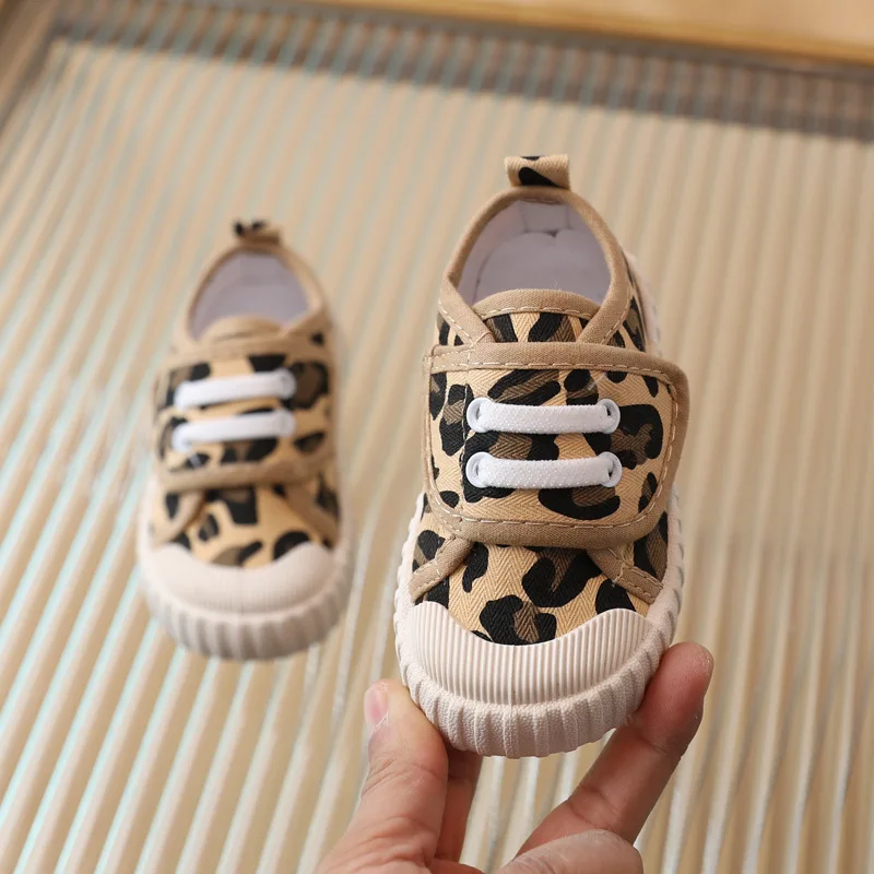 Zapatos de lona informales para niños y niñas, zapatillas de deporte suaves a la moda, con estampado de leopardo, Color caramelo, primavera y