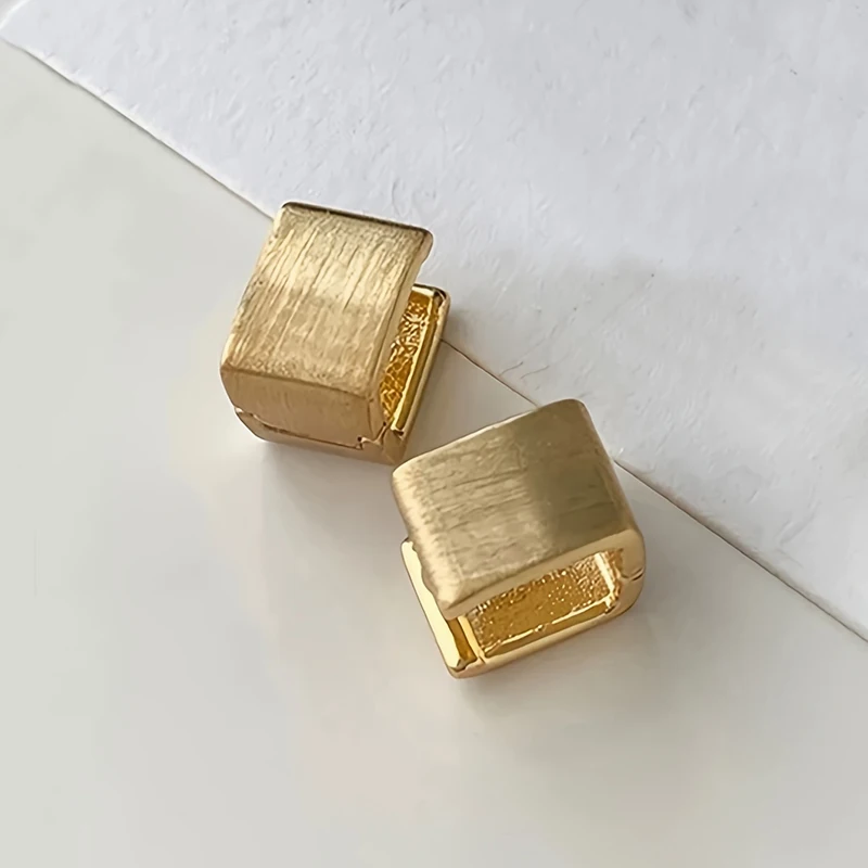 Huitan Glossy Square Hoop Earrings for Women Exquisite Modern Stylish Ear Accessories Simple Versatile Noble Daily Party Jewelry