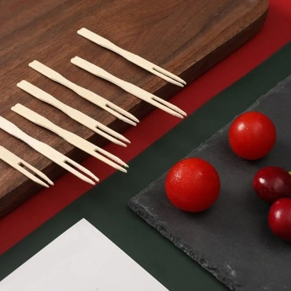 200 Stück Bambus-Einweg-Obstgabeln in Mini-Größe, umweltfreundliche Obstspieße mit herzförmiger Spitze, Sushi-Stäbchen für Geburtstage
