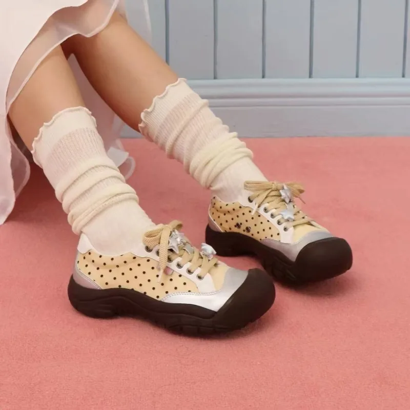 

Женские кроссовки 2026: Новые повседневные туфли из натуральной кожи для тренировок и работы, весенние, на плоской подошве, для улицы