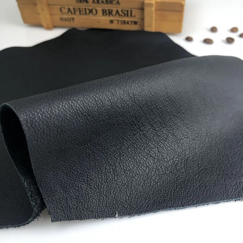 الطبقة الأولى من جلد البقر الصغير بنمط ليتشي بسمك 1 مم، أريكة سوداء من الجلد الطبيعي، قماش جلدي للأثاث بالكامل
