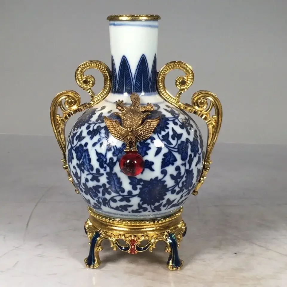 Chinese old goods, antique porcelain, antiques, blue and white inlaid copper, reflux celestial globe vase, decorations, ornament