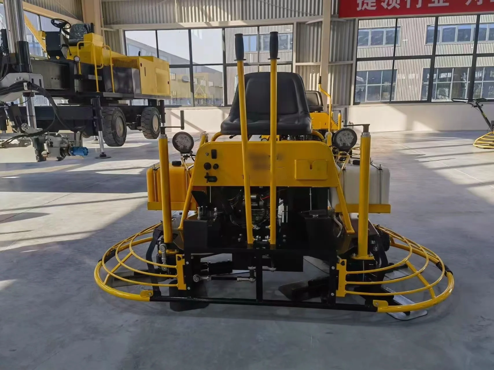 Machine à lisser le béton auto - Power Trowel Concrete avis et prix