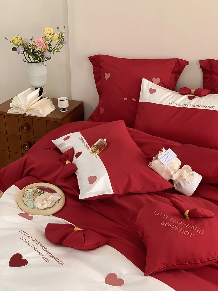 Girl Heart Red Wedding 100S High count Long staple Cotton Four piece Set Love Bow Quilt Set on Wedding Bed