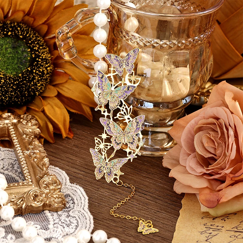 4pcs Random Style Fashion Irregular Hollow Student Reading Pendant Butterfly Shape Bookmark Unique Hollow-Out Design For Student