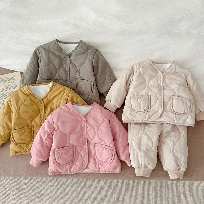 

Toddler Baby Cotton Outfits Autumn Winter Boys Girls Fleece Quilted Jacekt Sets Thicken Cotton Velvet Tops Coat+Pants 2pcs Suit